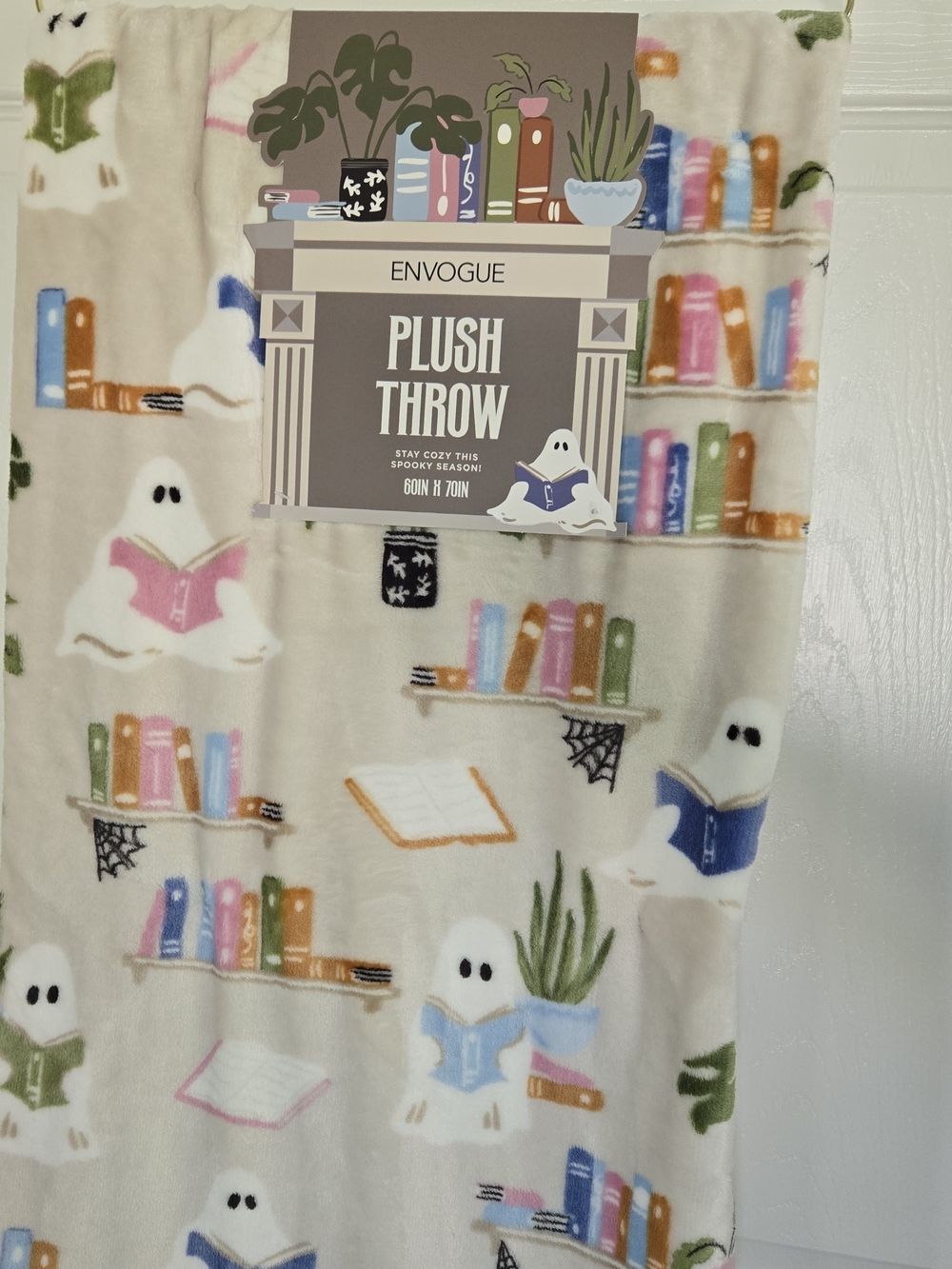 Envogue Ghost Reading Book  Throw Blanket New With Tags